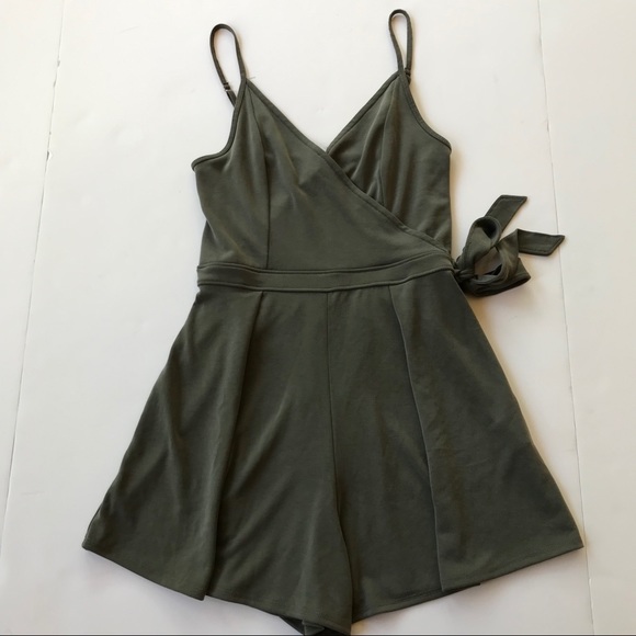 Abercrombie & Fitch Pants - ❗️SOLD ❗️Abercrombie & Fitch Skort Romper  XS